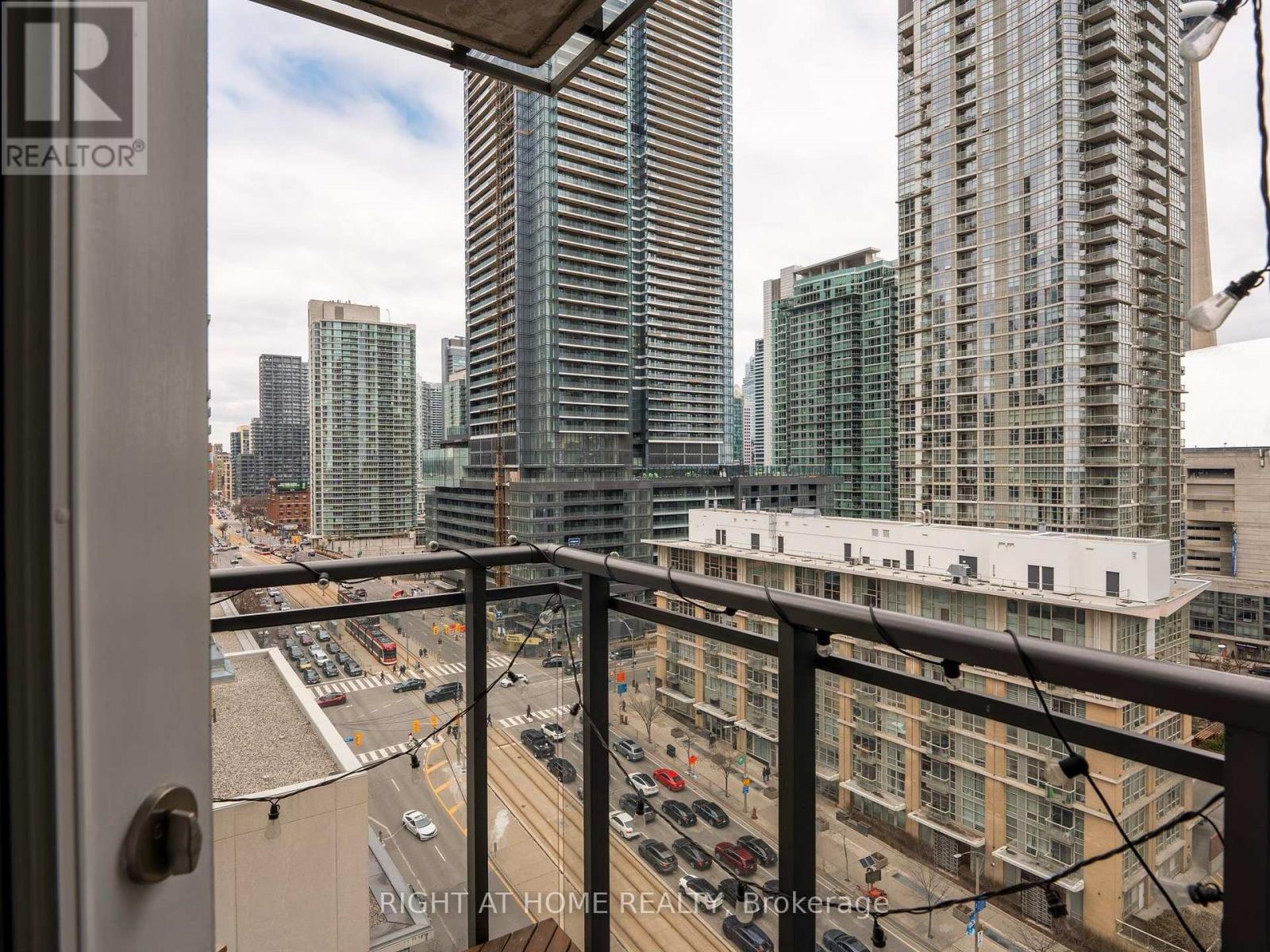 1706 - 11 Brunel Court, Toronto, Ontario  M5V 3Y3 - Photo 32 - C12380270