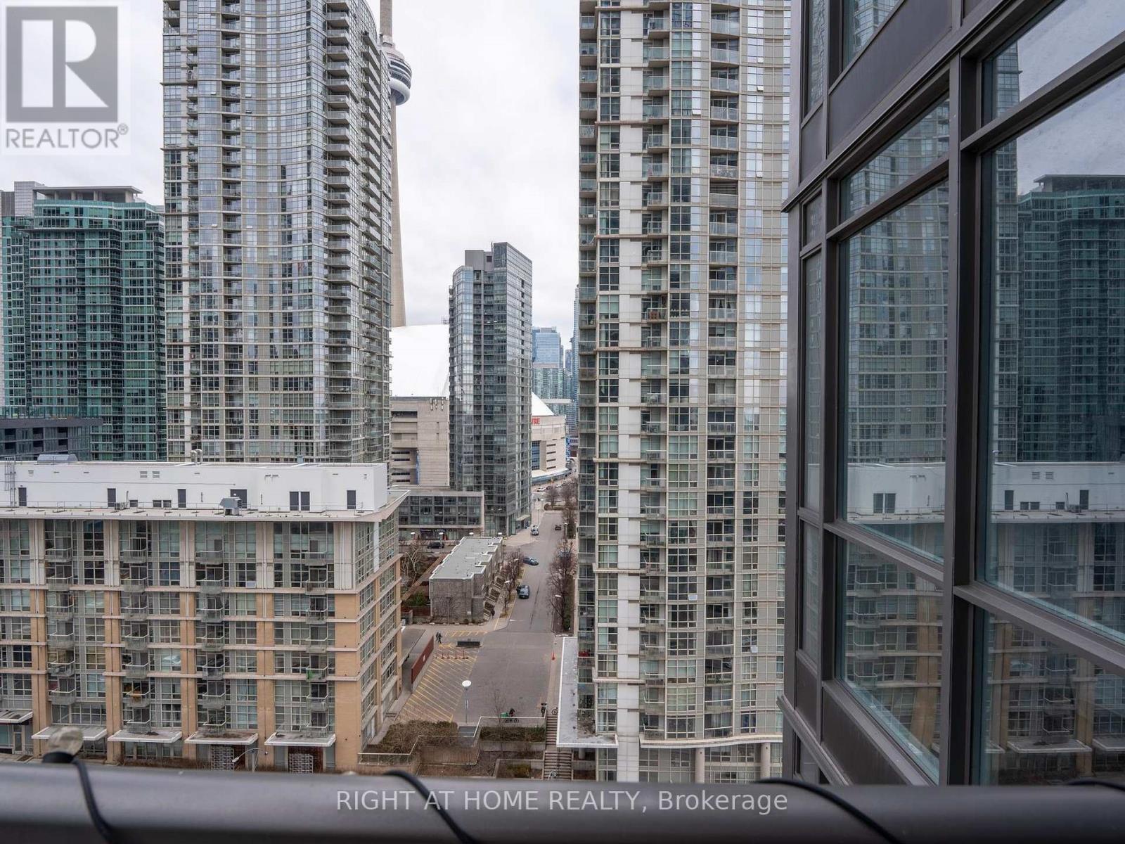 1706 - 11 Brunel Court, Toronto, Ontario  M5V 3Y3 - Photo 33 - C12380270
