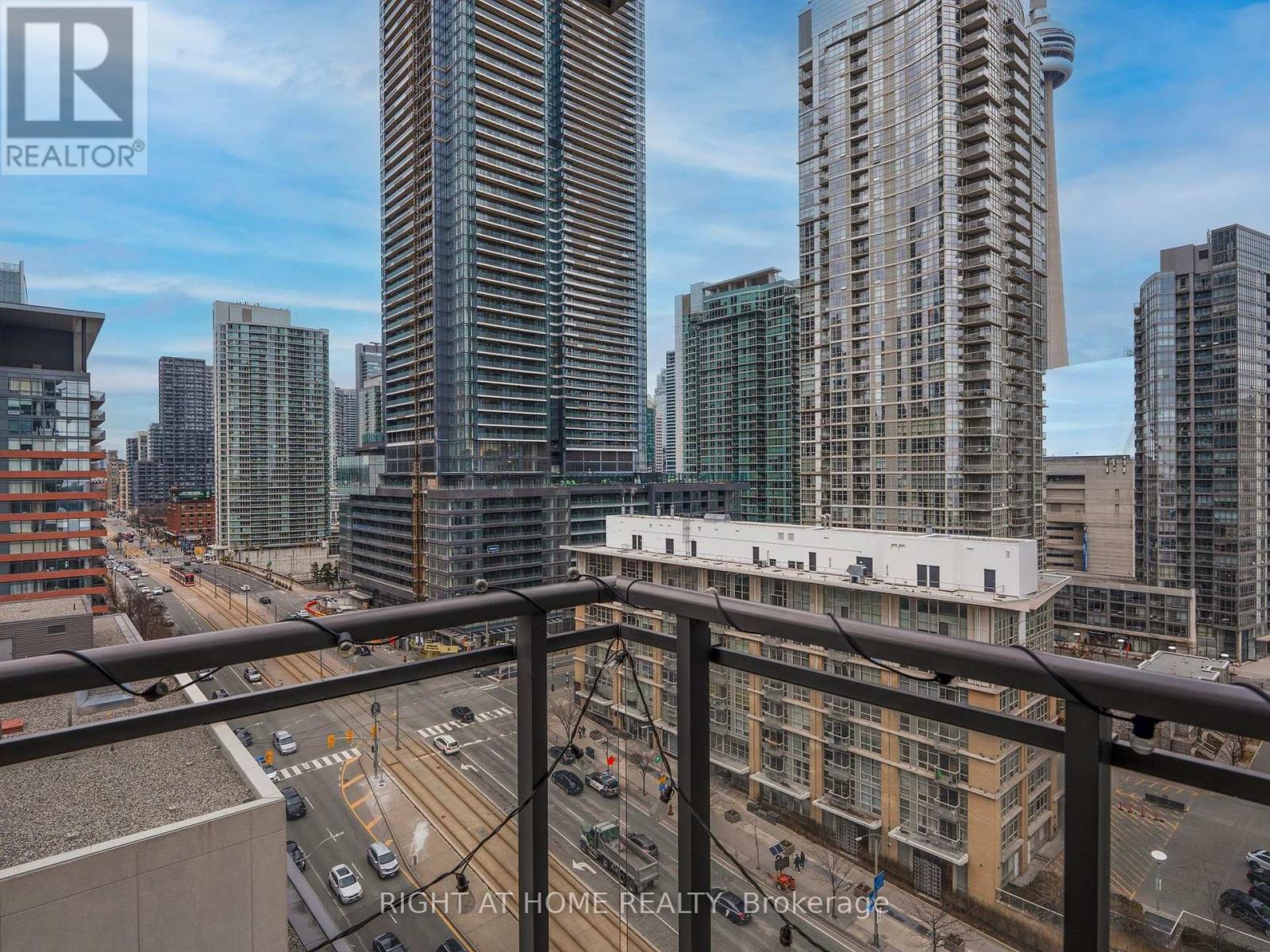 1706 - 11 Brunel Court, Toronto, Ontario  M5V 3Y3 - Photo 35 - C12380270