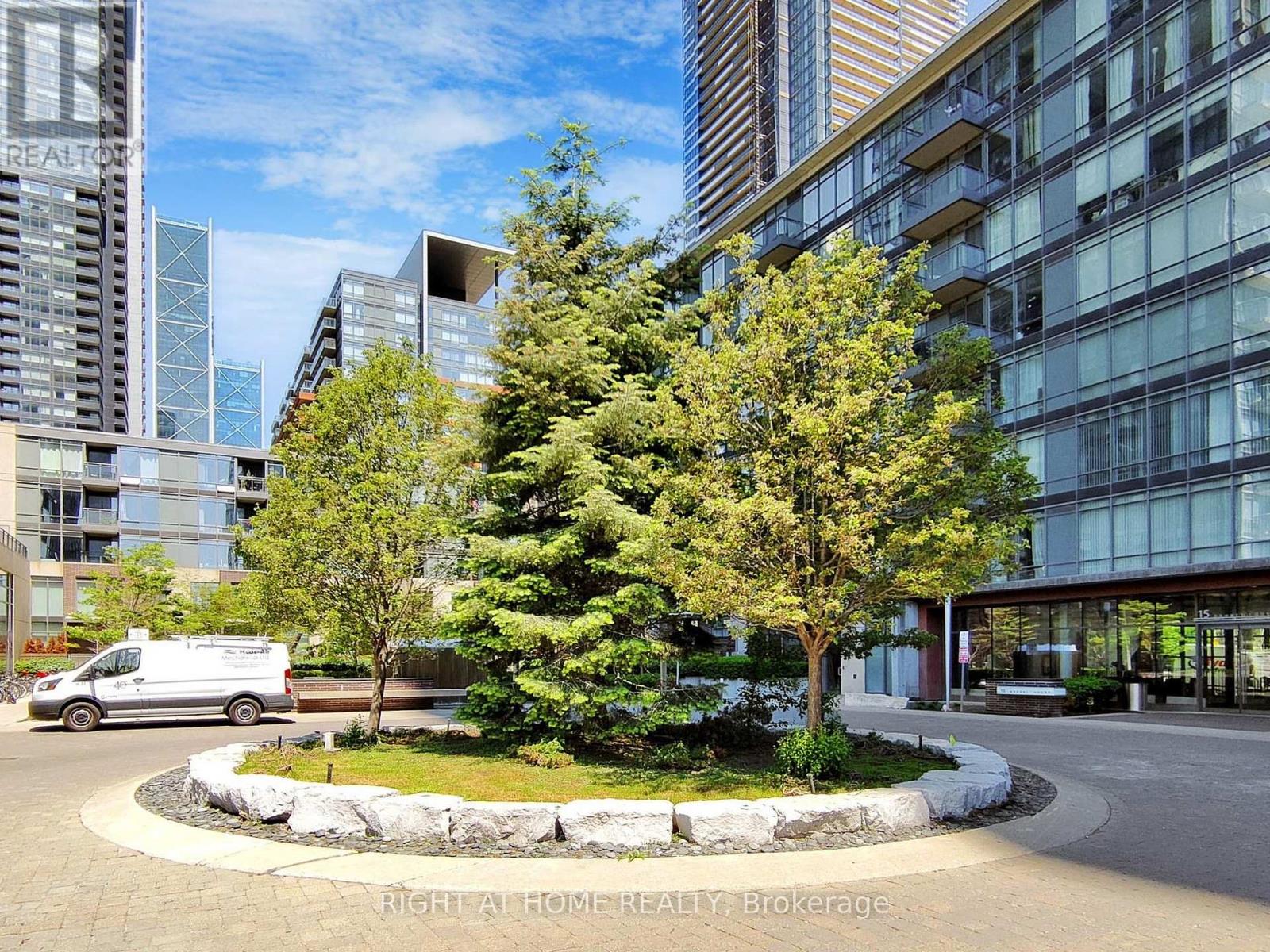 1706 - 11 Brunel Court, Toronto, Ontario  M5V 3Y3 - Photo 41 - C12380270