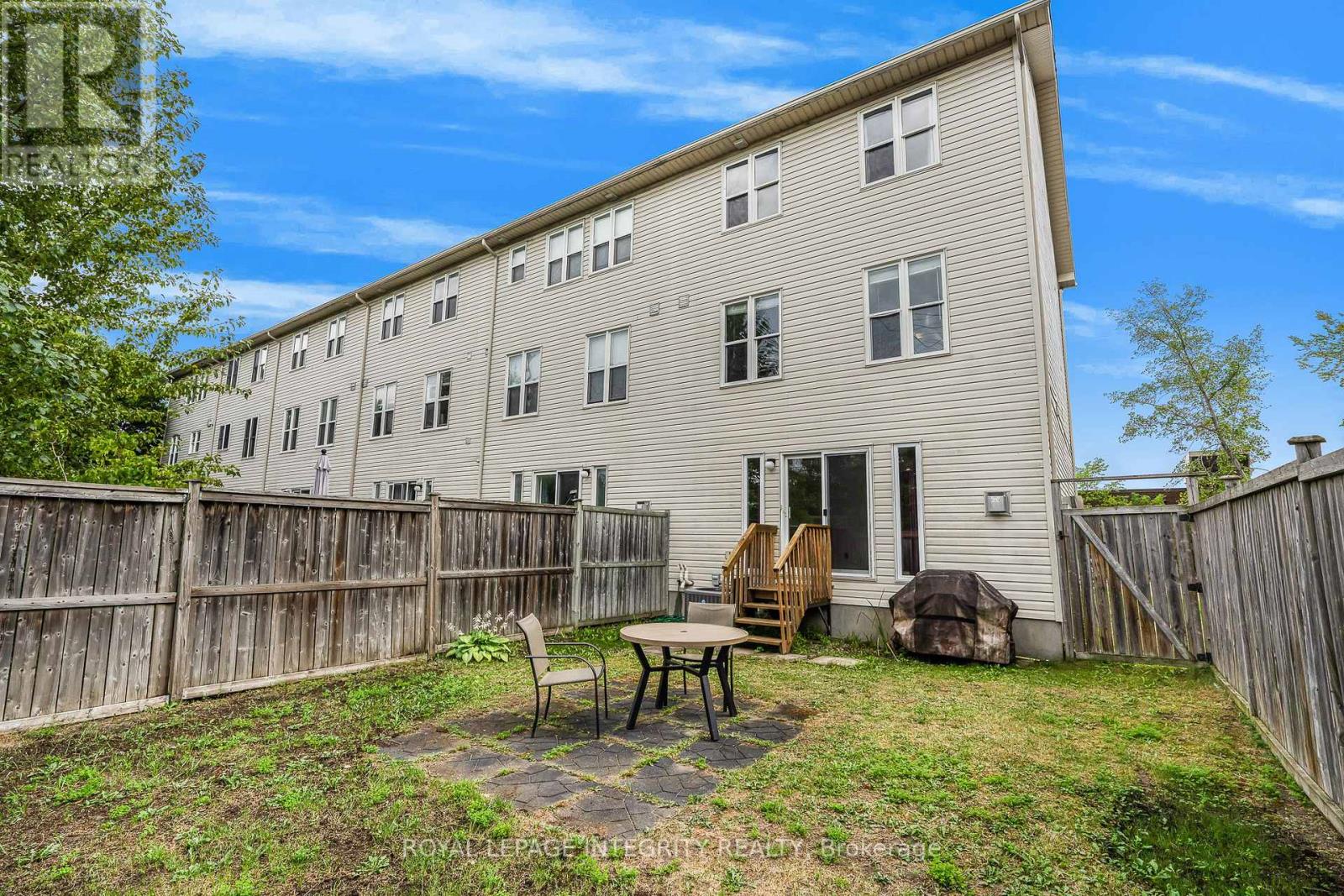 111 Arcola Private, Ottawa, Ontario  K1K 4W9 - Photo 23 - X12380311