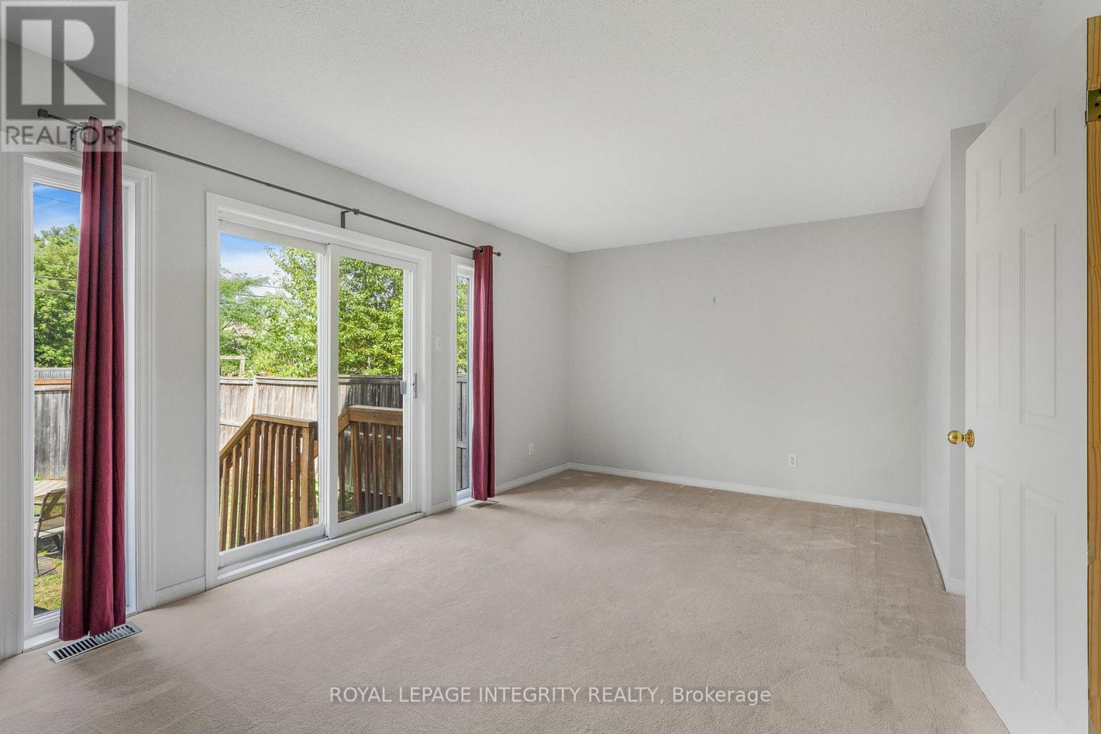 Property at 111 ARCOLA PRIVATE image 5