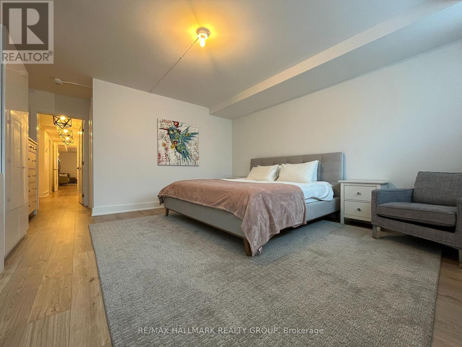 59 Douglas Avenue, Ottawa, Ontario  K1M 1G3 - Photo 13 - X12380351