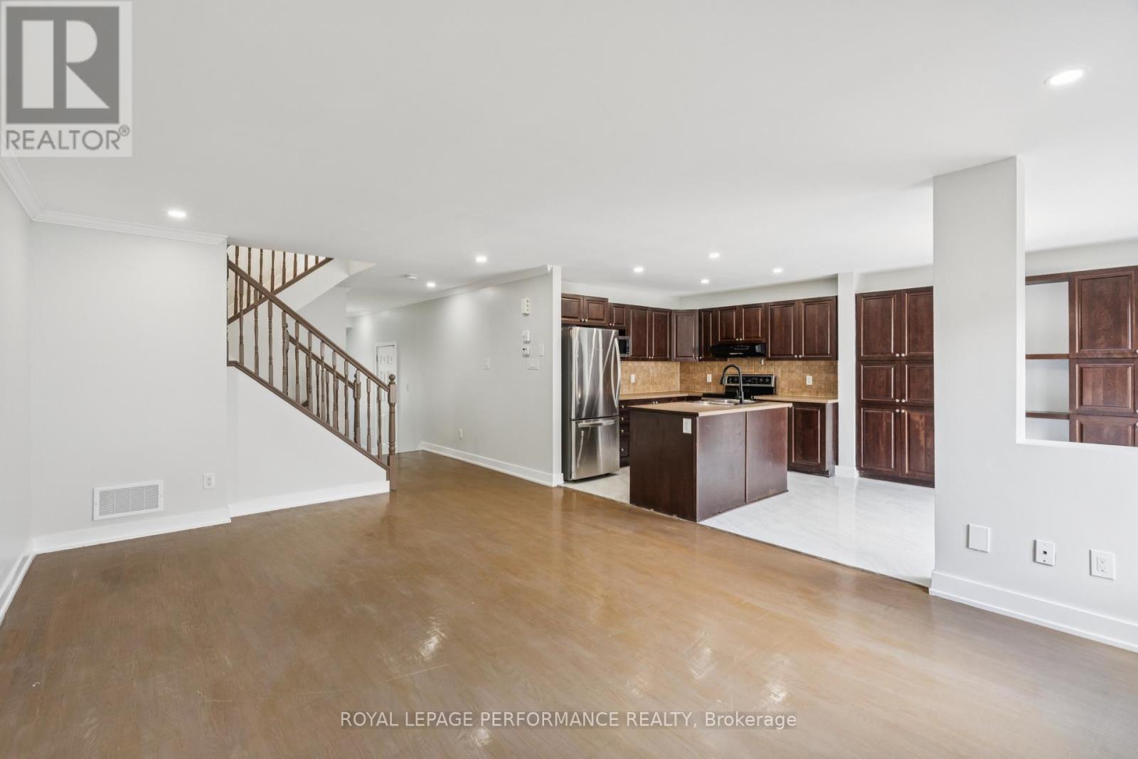 227 Terrapin Terrace, Ottawa, Ontario  K4A 0W3 - Photo 5 - X12380416