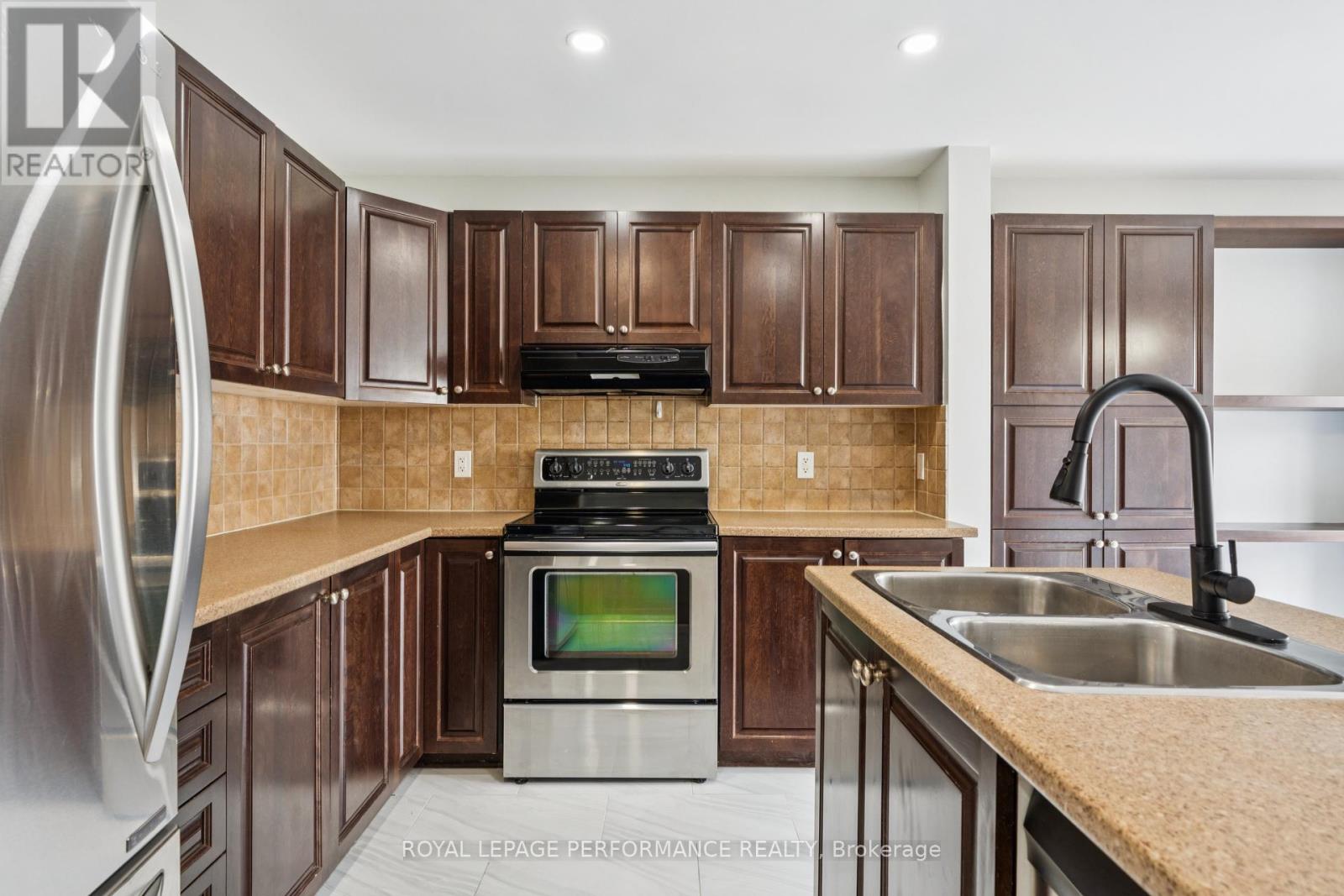 227 Terrapin Terrace, Ottawa, Ontario  K4A 0W3 - Photo 8 - X12380416