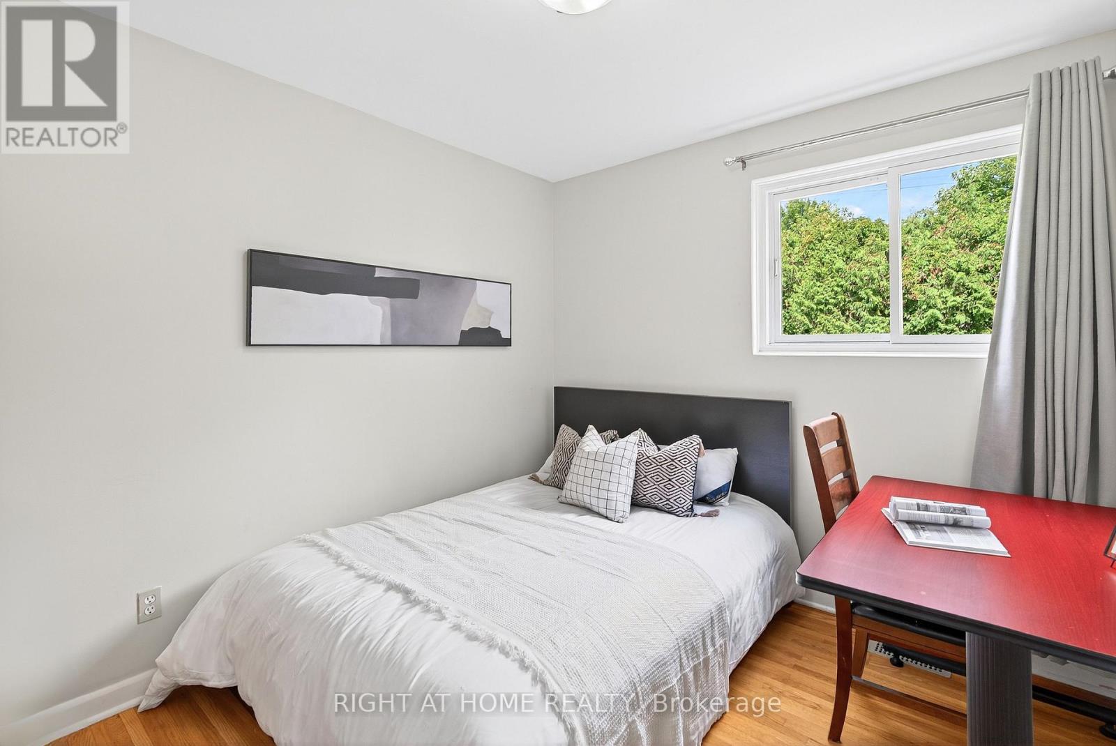 1153 Adirondack Drive, Ottawa, Ontario  K2C 2V2 - Photo 25 - X12380454