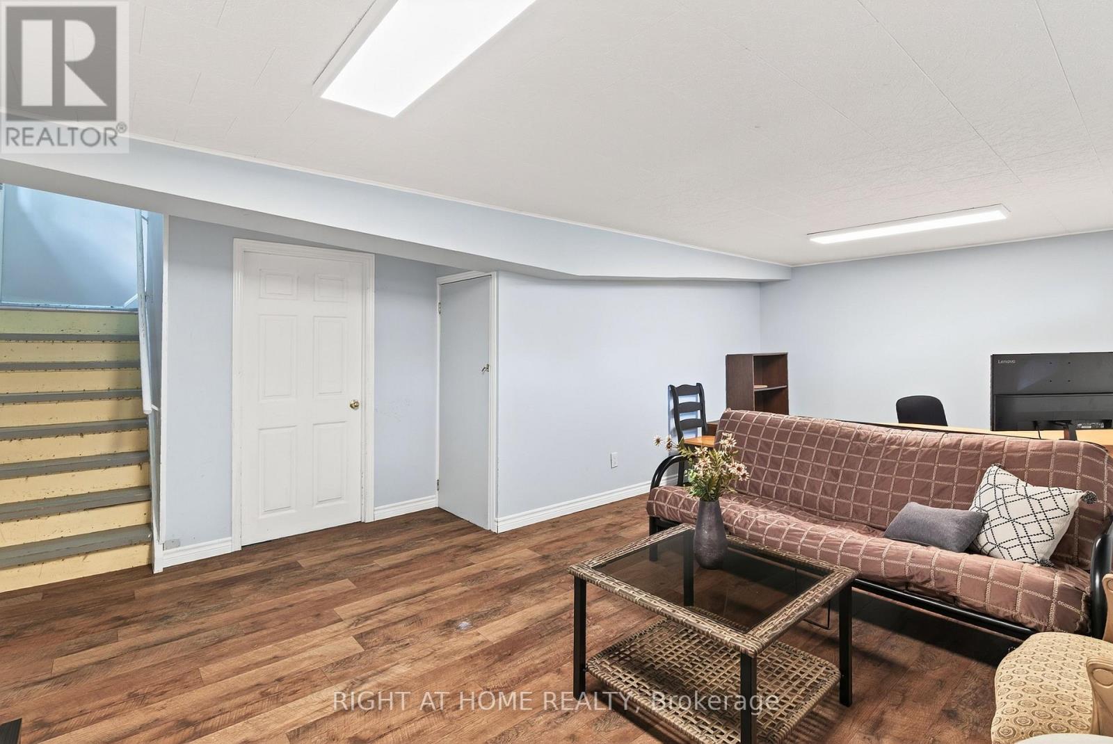 1153 Adirondack Drive, Ottawa, Ontario  K2C 2V2 - Photo 29 - X12380454