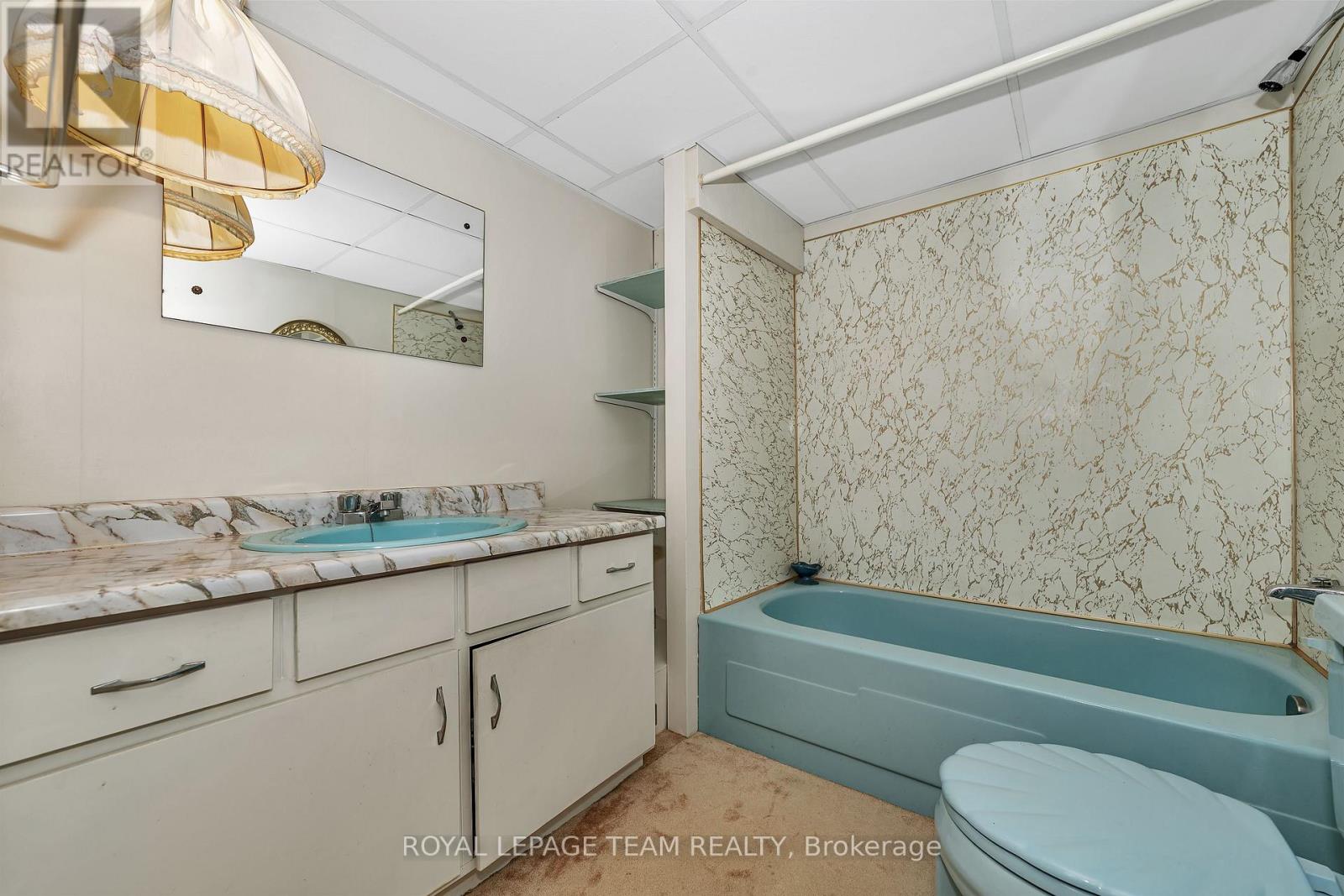 2099 Balharrie Avenue S, Ottawa, Ontario  K1G 1G4 - Photo 19 - X12380496