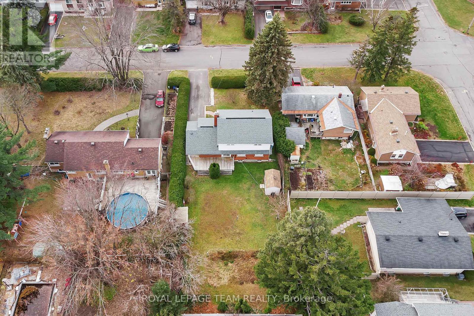 2099 Balharrie Avenue S, Ottawa, Ontario  K1G 1G4 - Photo 27 - X12380496