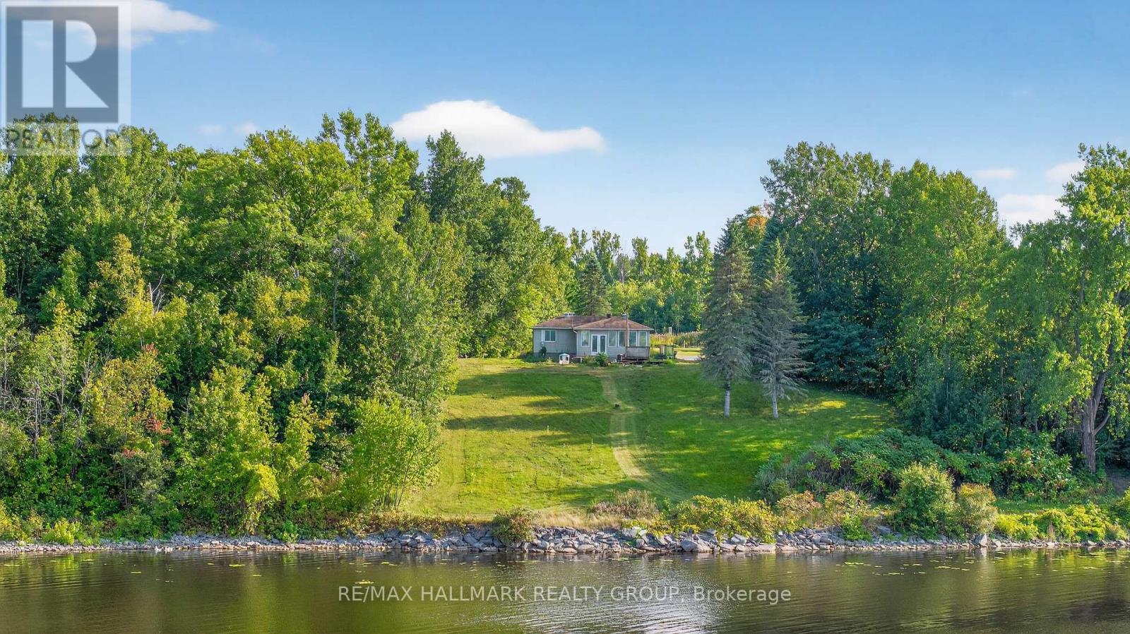 3855 Old Highway 17, Clarence-Rockland, Ontario  K4K 1W2 - Photo 2 - X12380559
