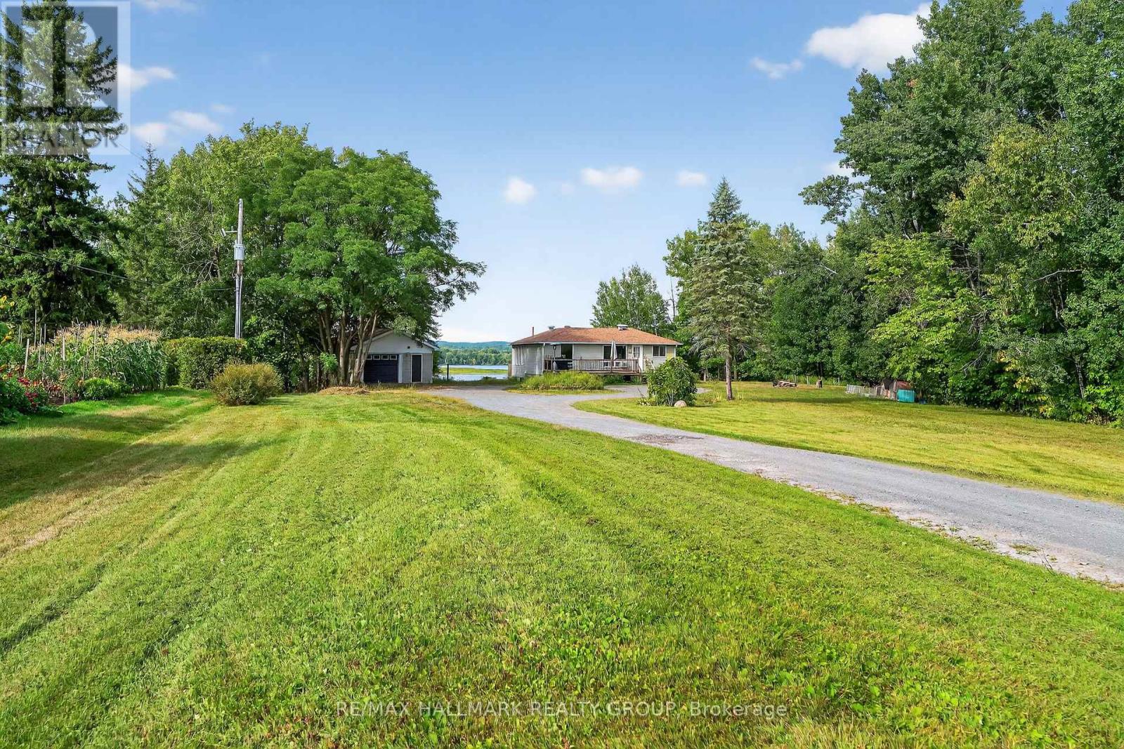 3855 Old Highway 17, Clarence-Rockland, Ontario  K4K 1W2 - Photo 3 - X12380559