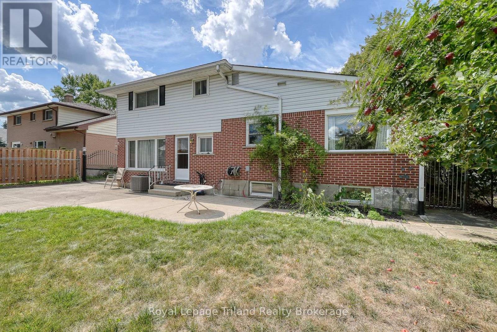 194 Orchard Road, Woodstock, Ontario  N4S 7N8 - Photo 10 - X12380318