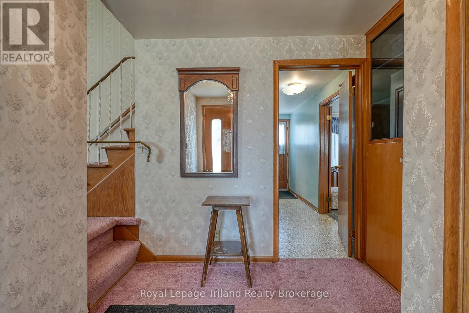 194 Orchard Road, Woodstock, Ontario  N4S 7N8 - Photo 14 - X12380318
