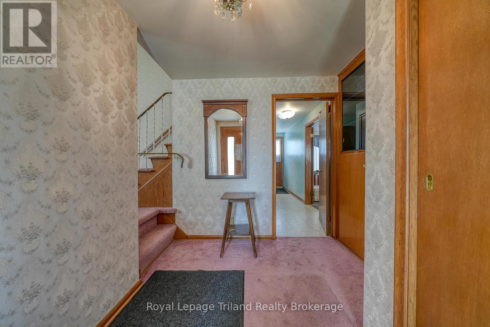 194 Orchard Road, Woodstock, Ontario  N4S 7N8 - Photo 15 - X12380318