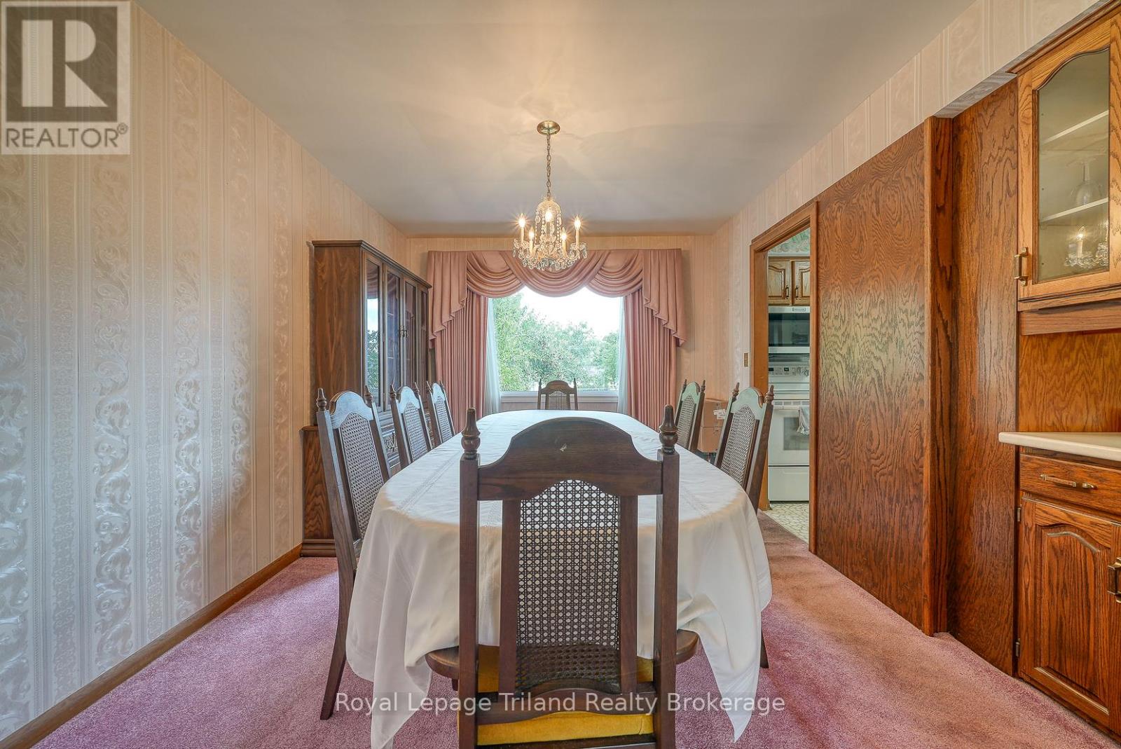 194 Orchard Road, Woodstock, Ontario  N4S 7N8 - Photo 19 - X12380318