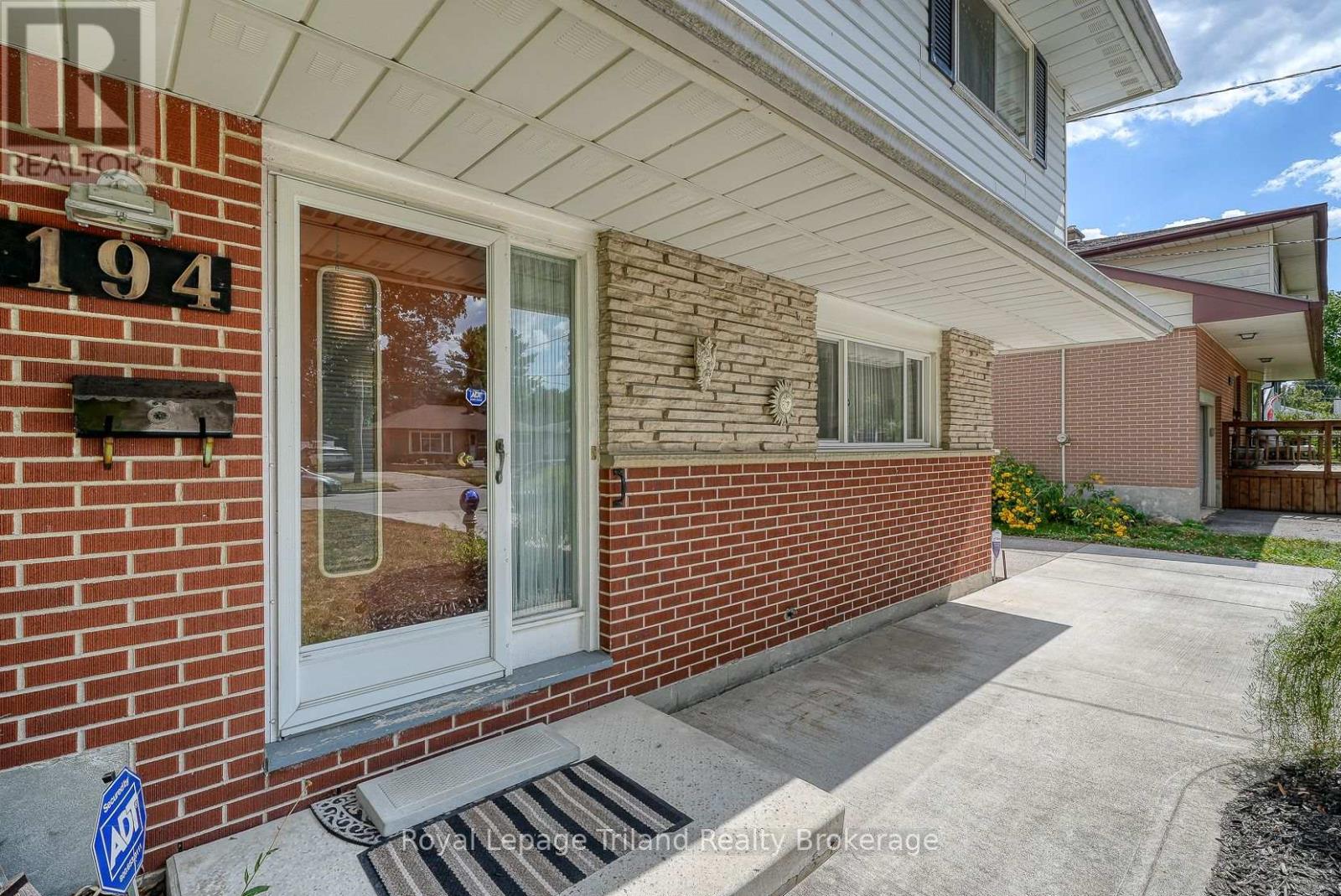 194 Orchard Road, Woodstock, Ontario  N4S 7N8 - Photo 4 - X12380318