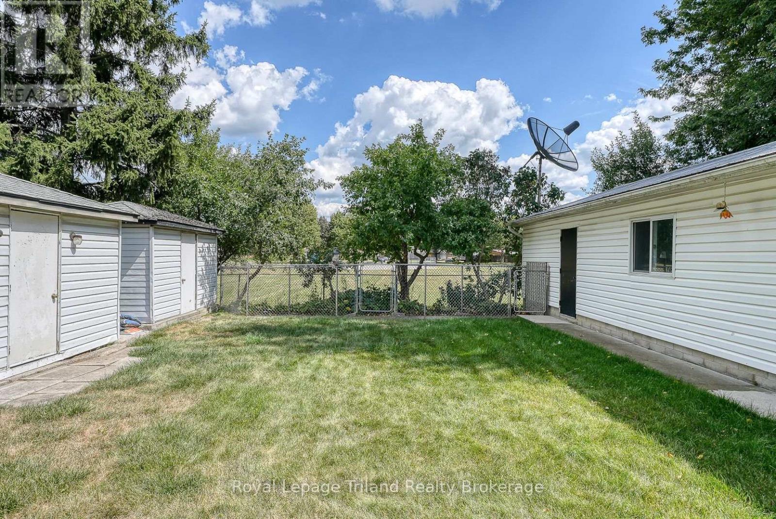 194 Orchard Road, Woodstock, Ontario  N4S 7N8 - Photo 8 - X12380318