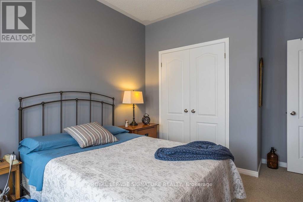 968 Avery Avenue, Peterborough, Ontario  K9J 0G9 - Photo 8 - X12379980