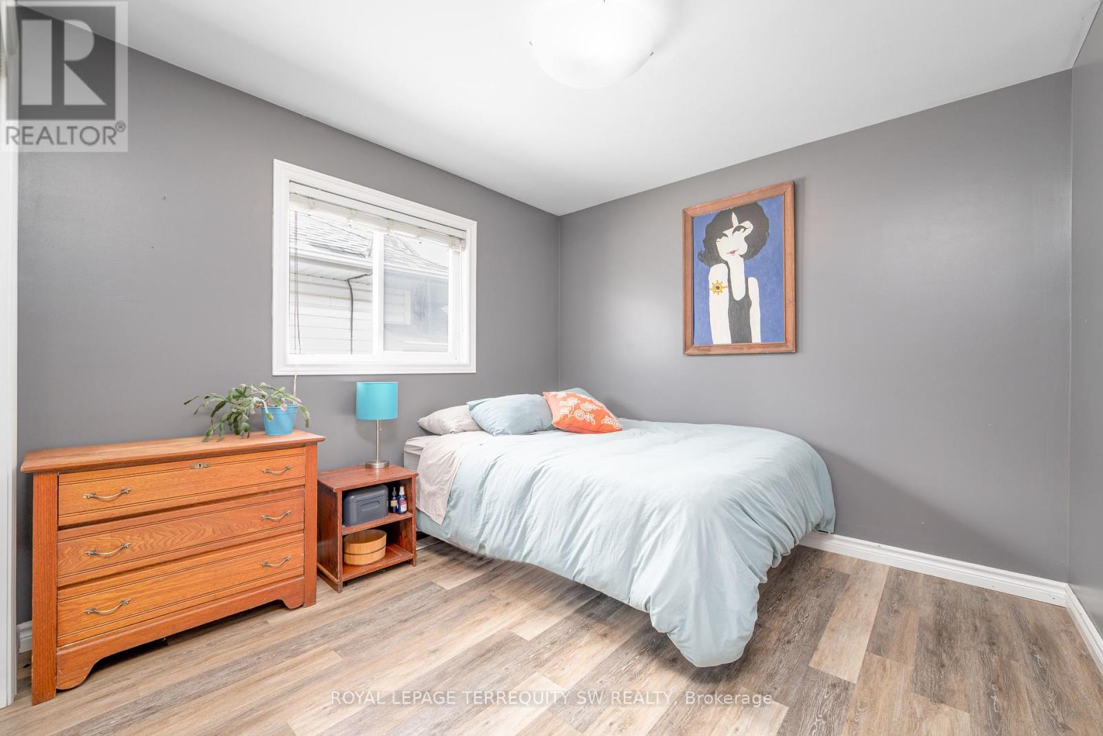 19 Laurent Boulevard, Kawartha Lakes, Ontario  K9V 6G3 - Photo 15 - X12380063