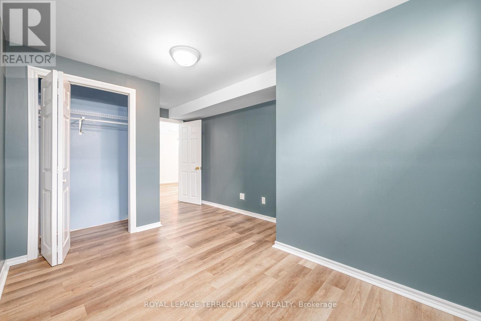 19 Laurent Boulevard, Kawartha Lakes, Ontario  K9V 6G3 - Photo 25 - X12380063