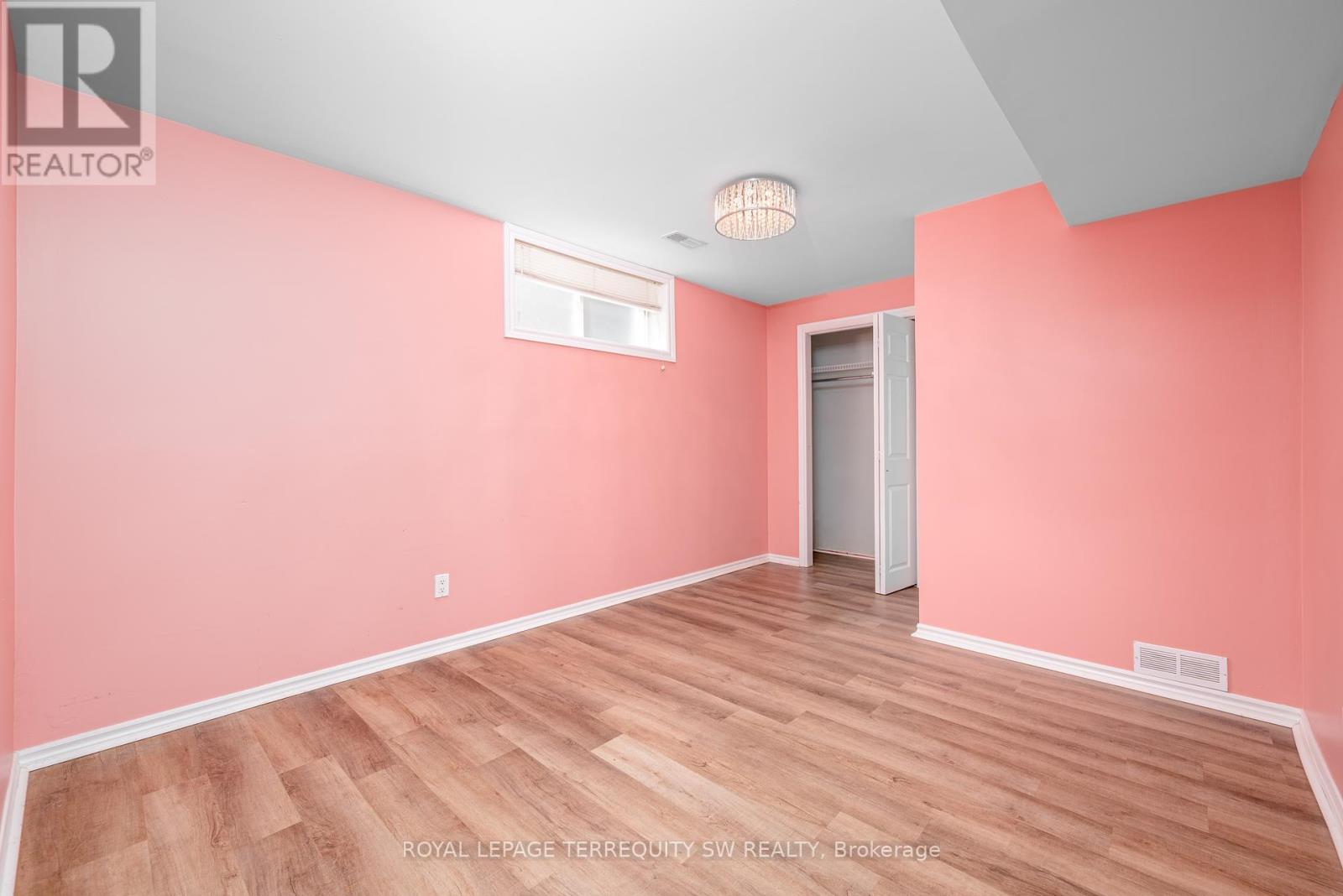 19 Laurent Boulevard, Kawartha Lakes, Ontario  K9V 6G3 - Photo 26 - X12380063