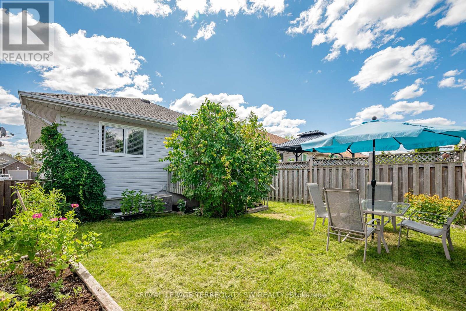 19 Laurent Boulevard, Kawartha Lakes, Ontario  K9V 6G3 - Photo 31 - X12380063