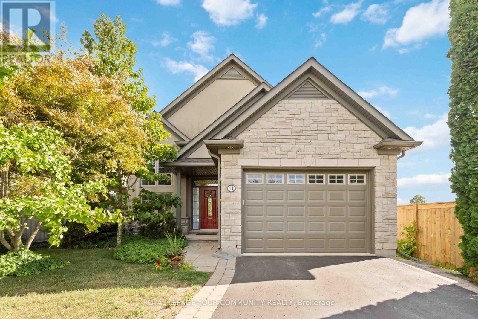 61 Frontier Drive, Niagara-On-The-Lake (Virgil), Ontario  L0S 1J0 - Photo 1 - X12380126