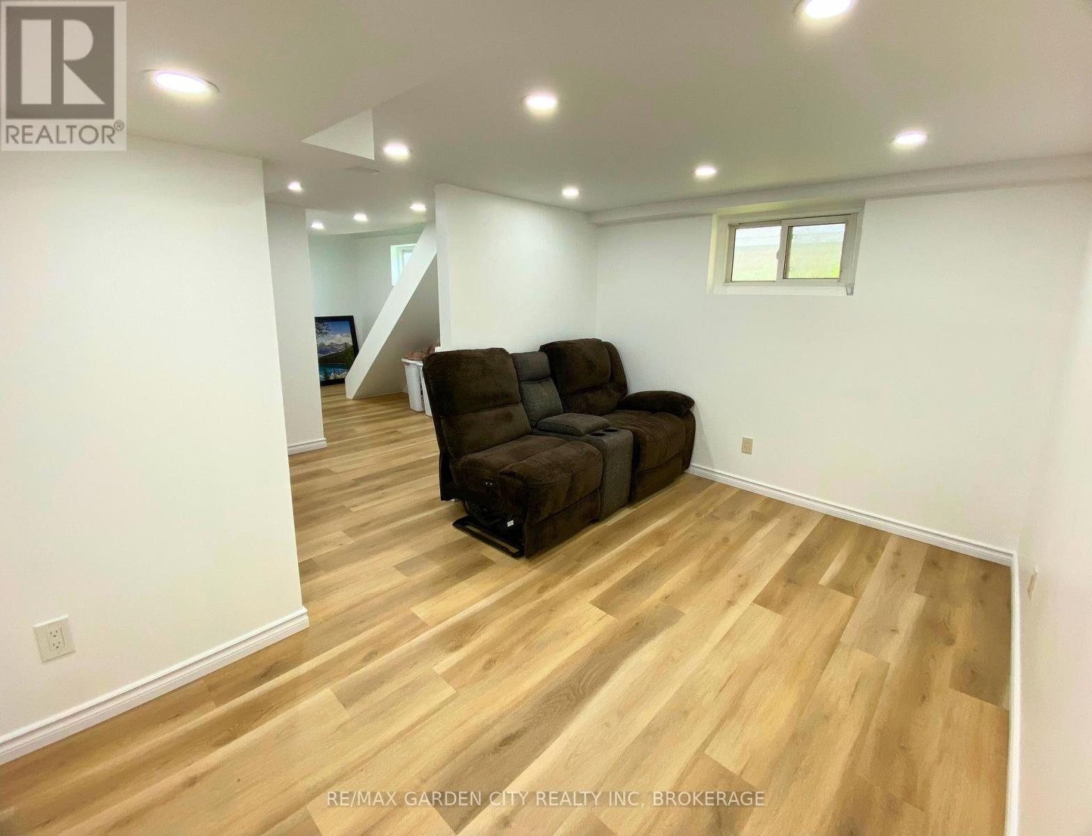 243 Geneva Street, St. Catharines, Ontario  L2R 4R2 - Photo 21 - X12380493