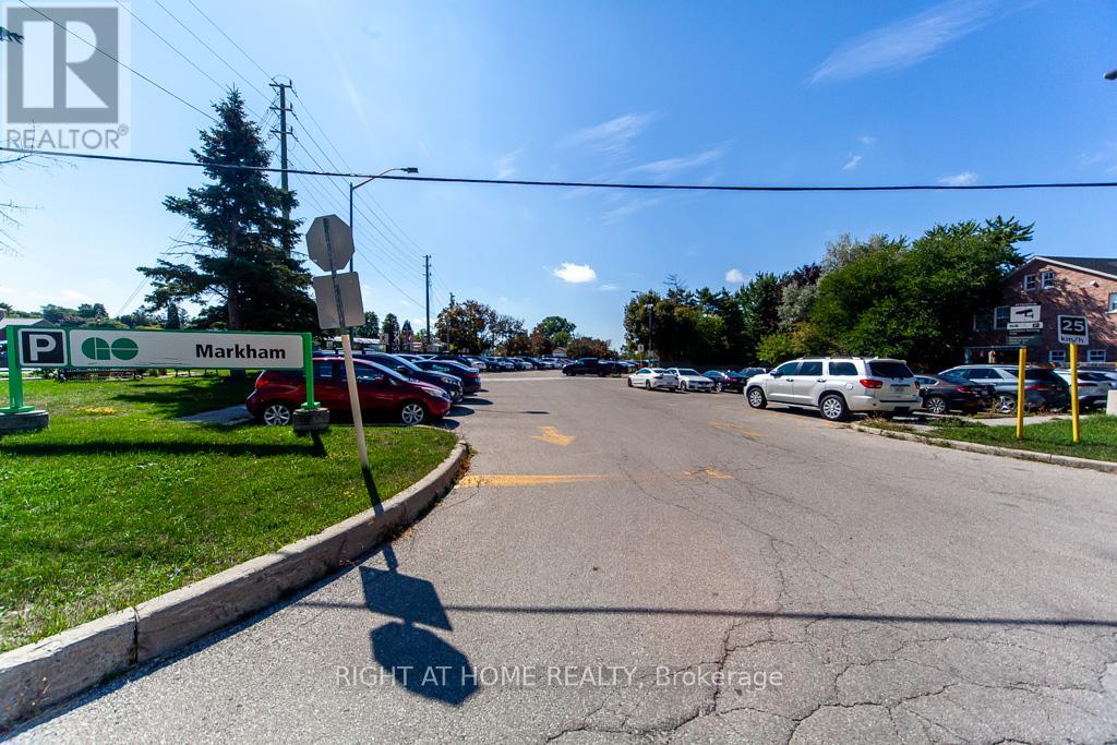 Carriage House - 2 Peter Street, Markham, Ontario  L3P 2A4 - Photo 14 - N12380148