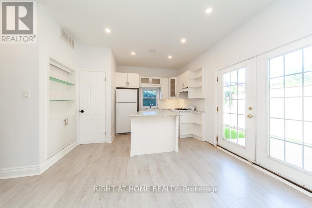 Carriage House - 2 Peter Street, Markham, Ontario  L3P 2A4 - Photo 8 - N12380148