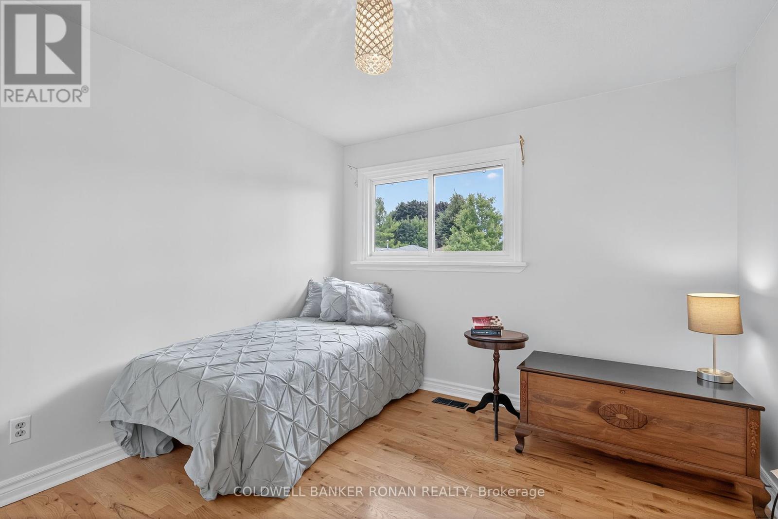 2 Lionel Stone Avenue E, New Tecumseth (Tottenham), Ontario  L0G 1W0 - Photo 19 - N12380241