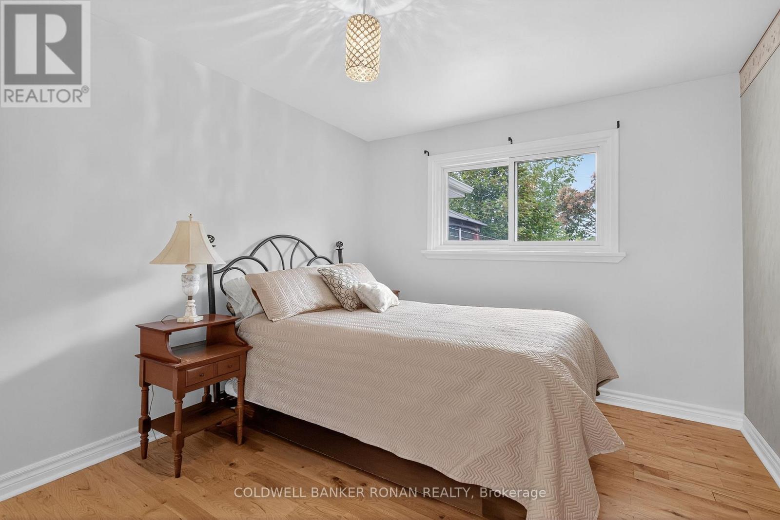 2 Lionel Stone Avenue E, New Tecumseth (Tottenham), Ontario  L0G 1W0 - Photo 21 - N12380241