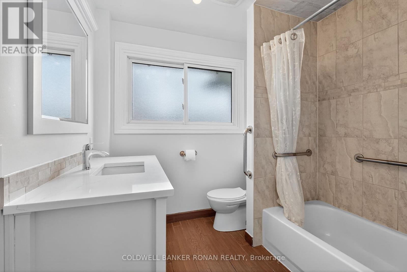 2 Lionel Stone Avenue E, New Tecumseth (Tottenham), Ontario  L0G 1W0 - Photo 23 - N12380241