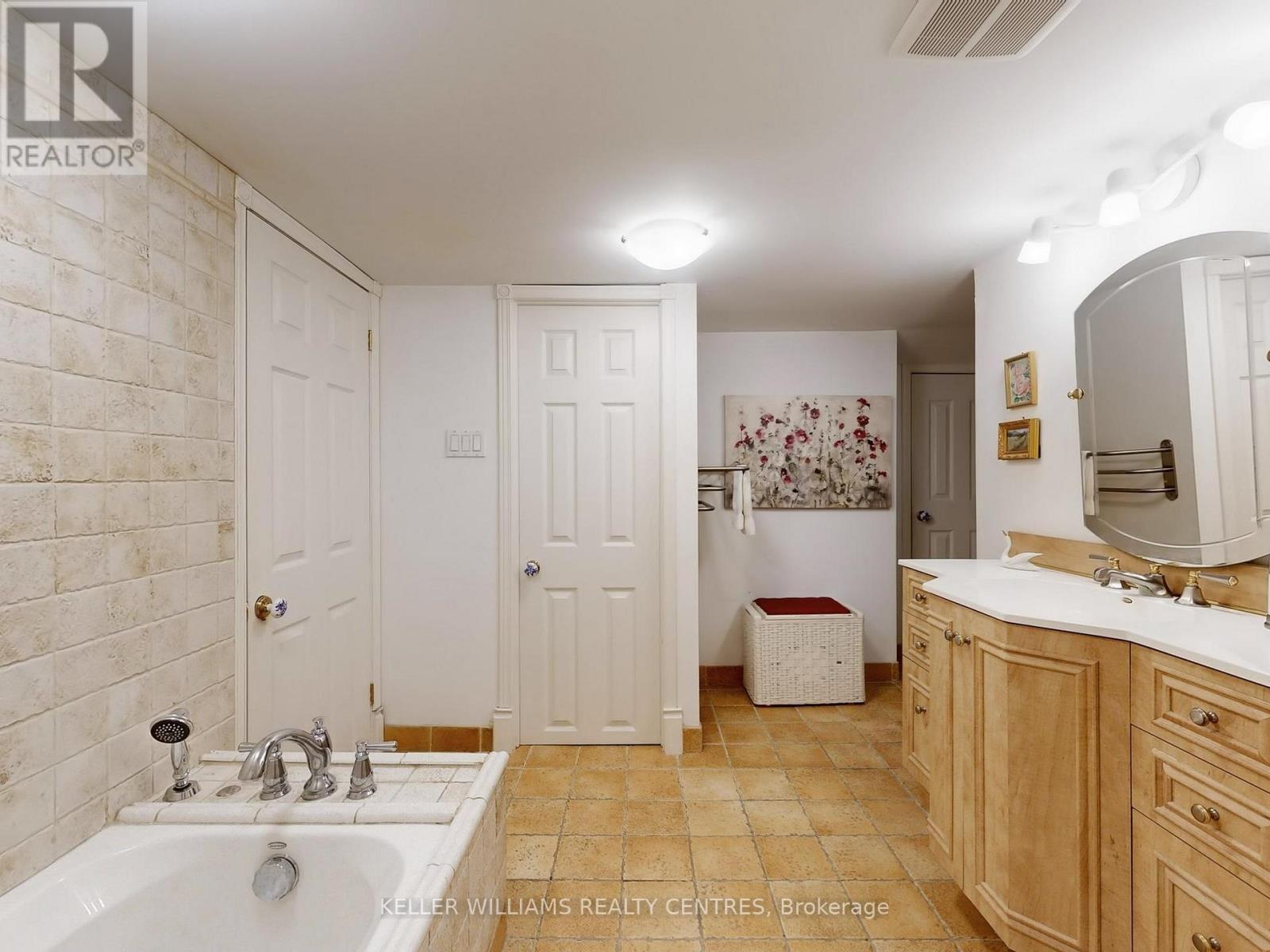 14 Colborne Street, Markham, Ontario  L3T 1Z6 - Photo 24 - N12380281