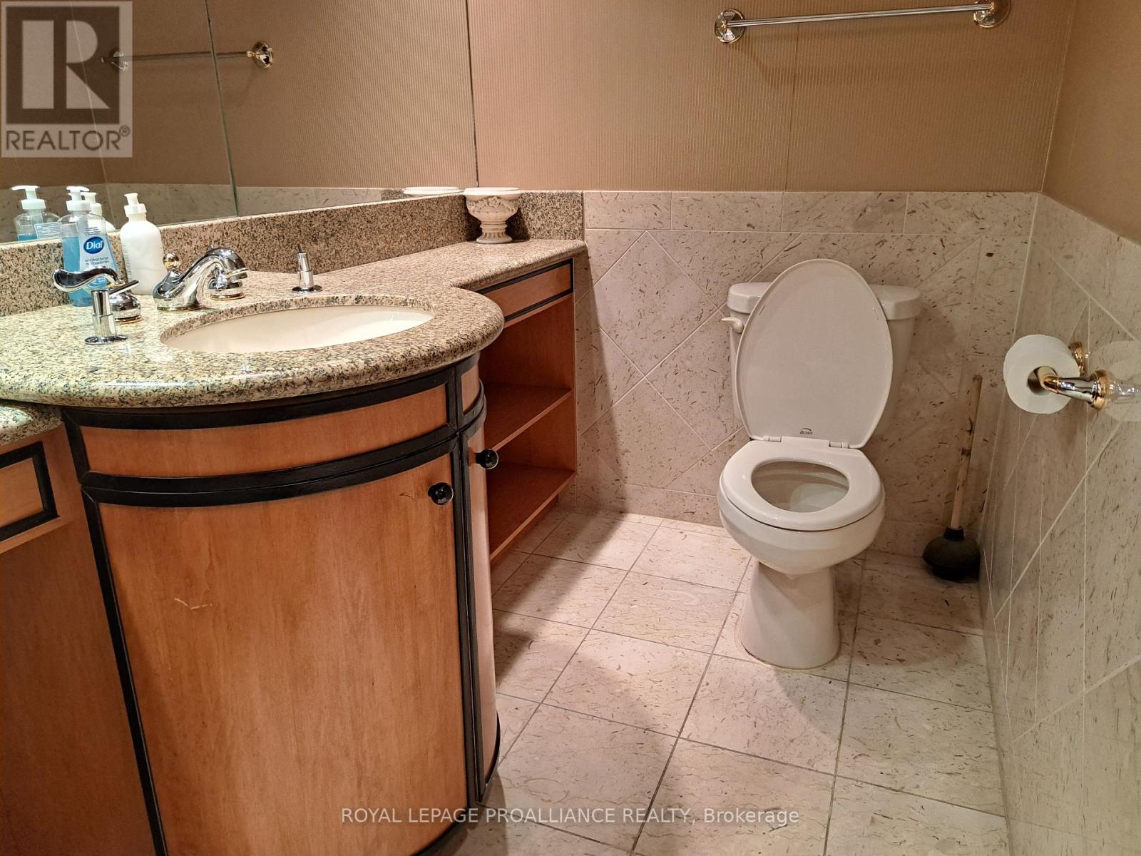 5 - 555 California Avenue, Brockville, Ontario  K6V 7N6 - Photo 17 - X12380325