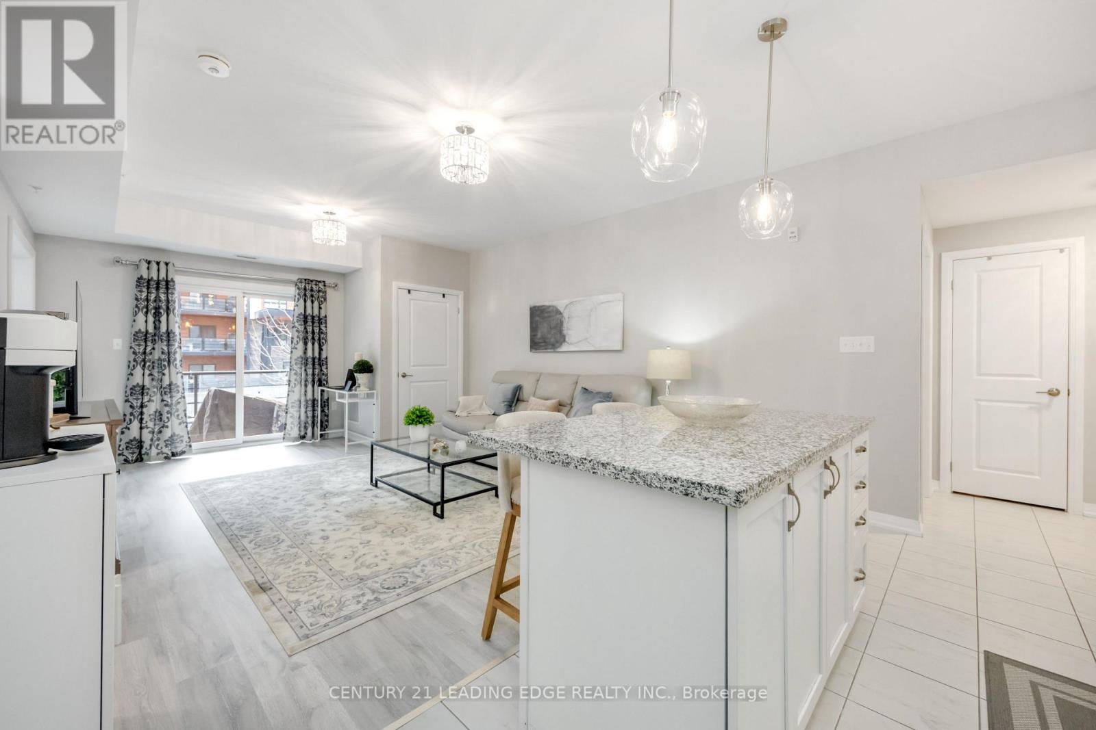 209 - 300 Essa Rd, Barrie (0 West), Ontario  L9J 0B9 - Photo 12 - S12380239