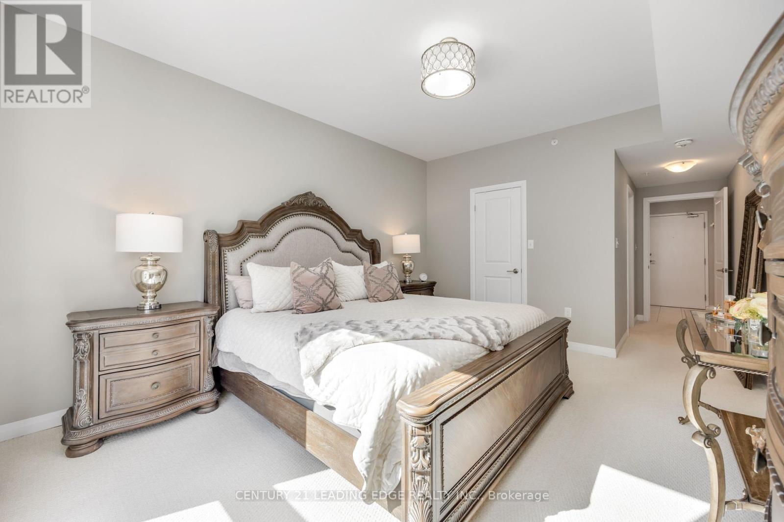 209 - 300 Essa Rd, Barrie (0 West), Ontario  L9J 0B9 - Photo 28 - S12380239
