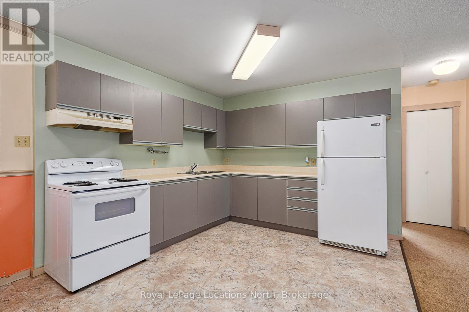 1 - 891 River Road W, Wasaga Beach, Ontario  L9Z 2K8 - Photo 3 - S12380460
