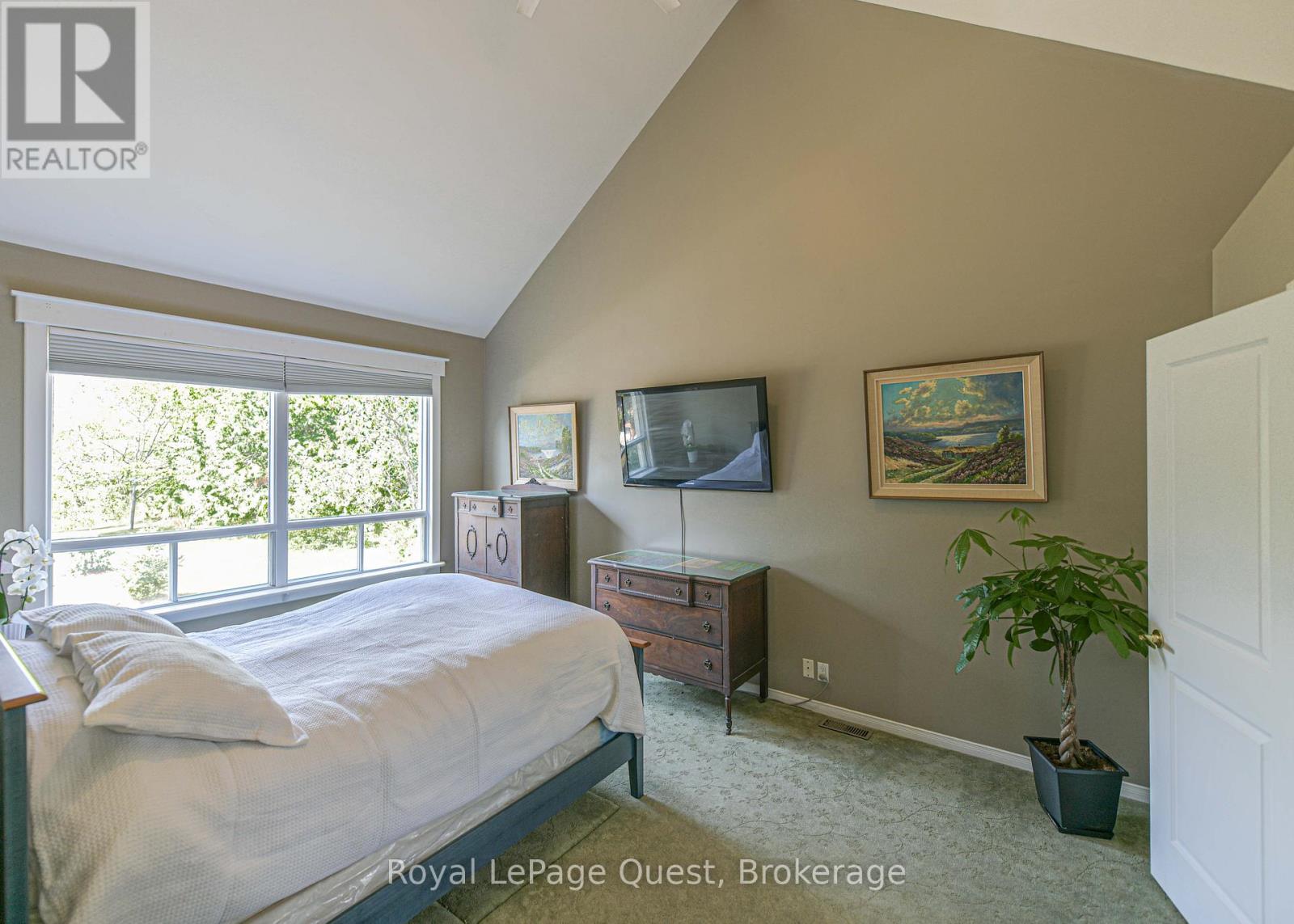 829 Memorial Avenue, Orillia, Ontario  L3V 0T7 - Photo 16 - S12380467