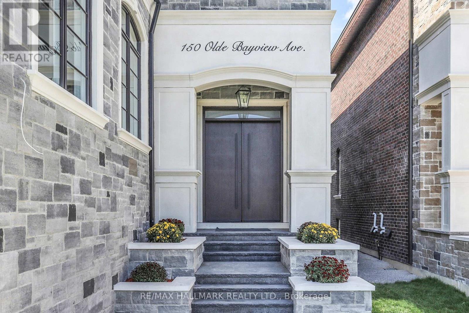 Property at 150 OLDE BAYVIEW AVENUE image 2