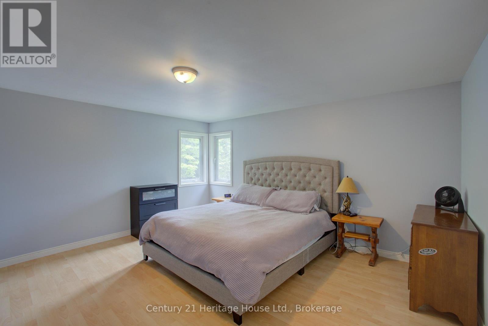 423080 Rocky Saugeen Road, West Grey, Ontario  N0G 1R0 - Photo 21 - X12380446
