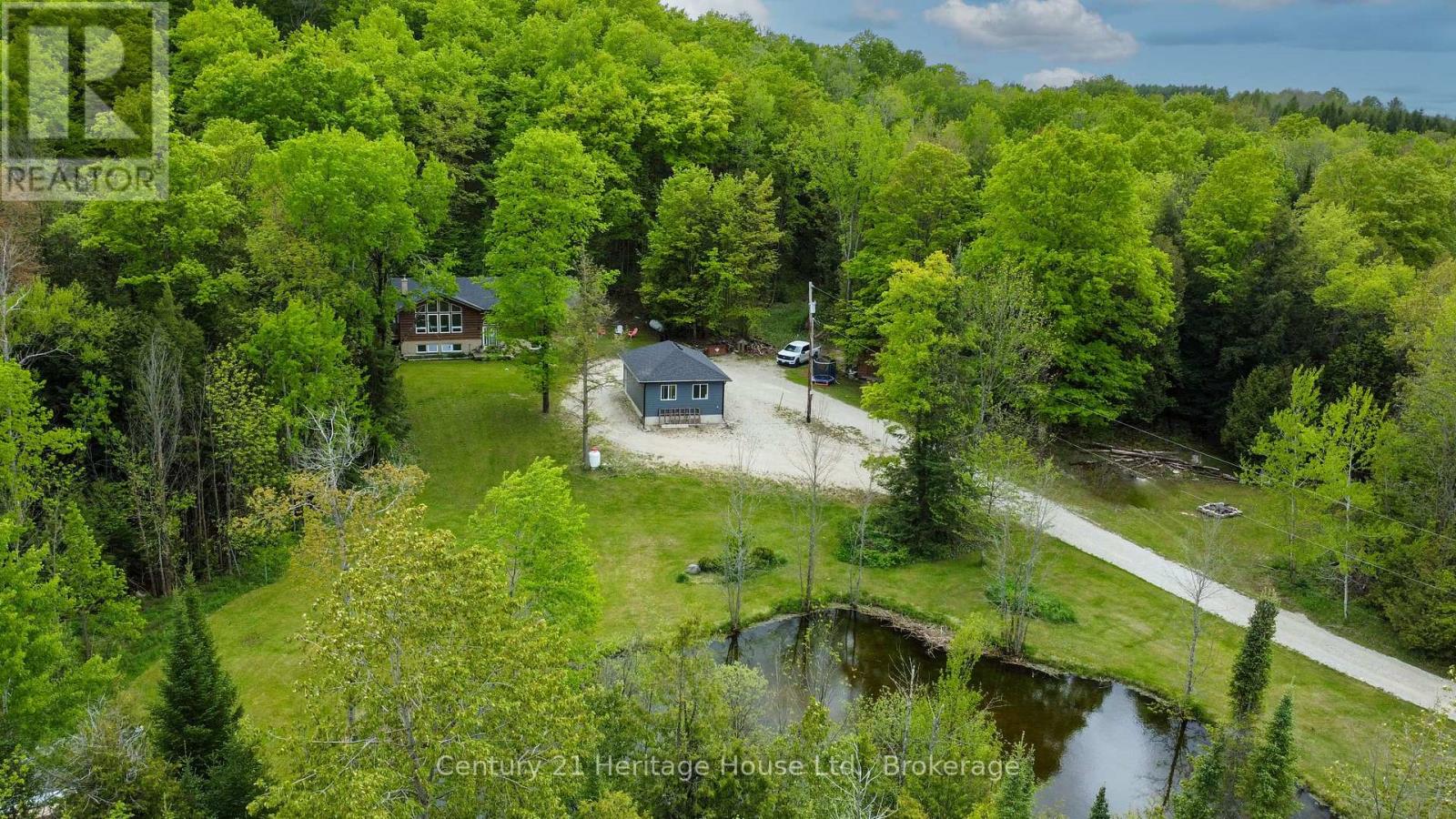 423080 Rocky Saugeen Road, West Grey, Ontario  N0G 1R0 - Photo 44 - X12380446