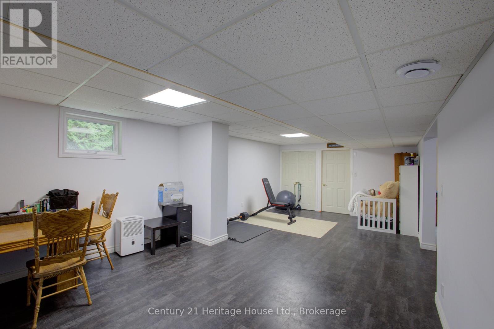423080 Rocky Saugeen Road, West Grey, Ontario  N0G 1R0 - Photo 33 - X12380446