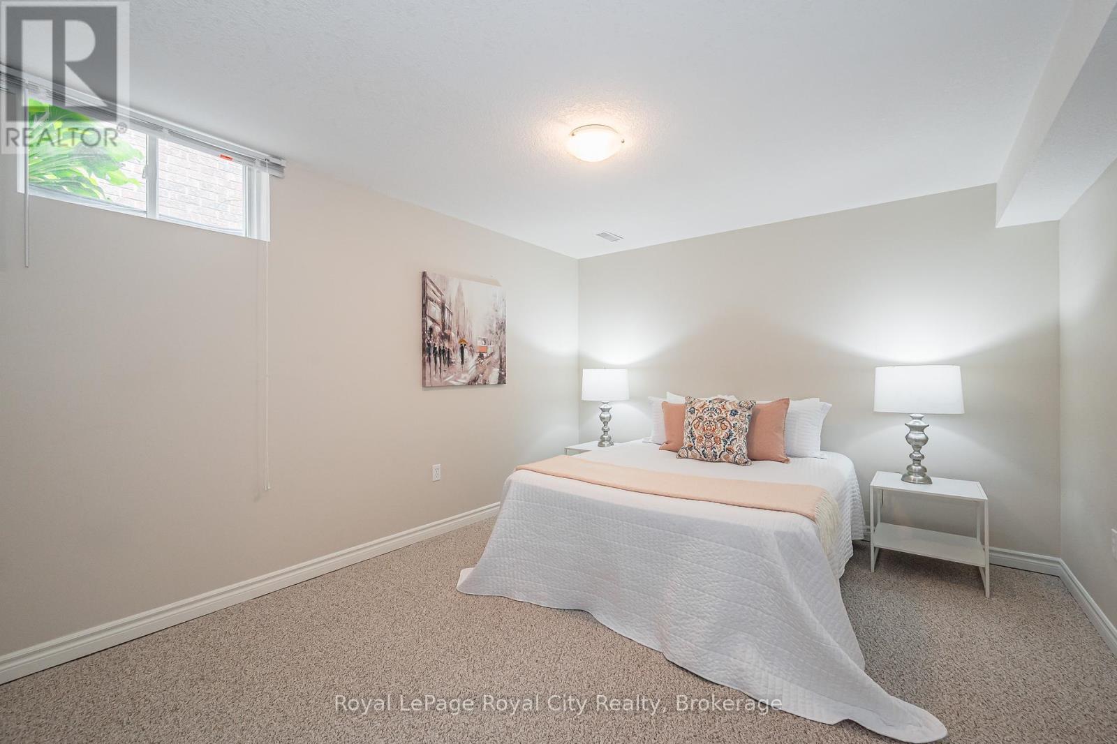 24 Beechlawn Boulevard, Guelph, Ontario  N1G 4X7 - Photo 26 - X12380463