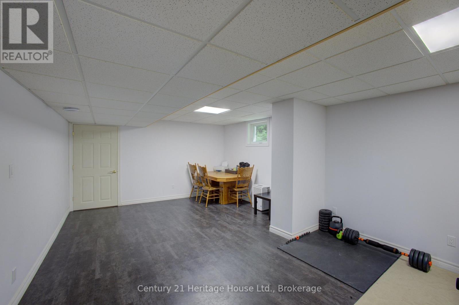 423080 Rocky Saugeen Road, West Grey, Ontario  N0G 1R0 - Photo 31 - X12380446