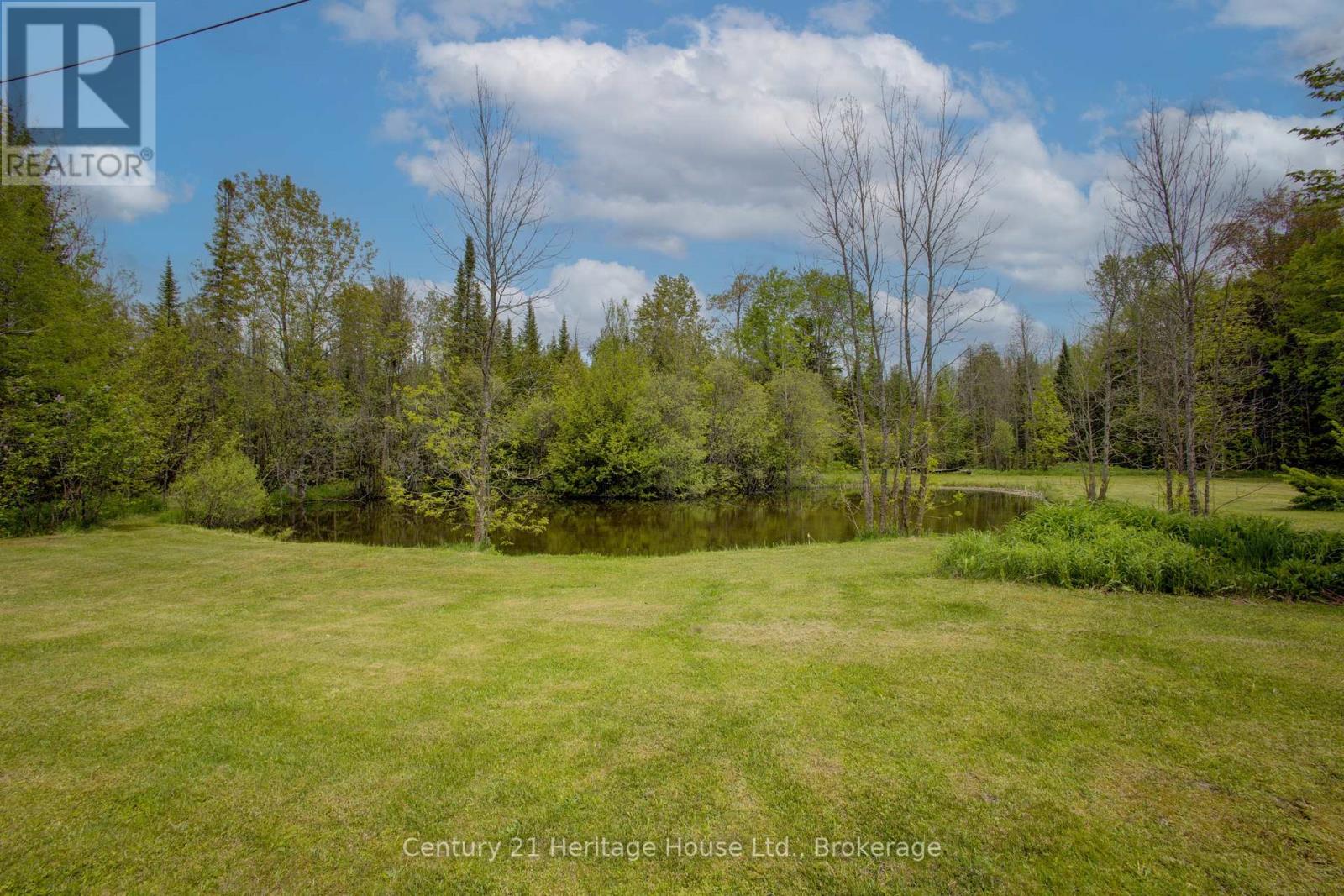 423080 Rocky Saugeen Road, West Grey, Ontario  N0G 1R0 - Photo 35 - X12380446