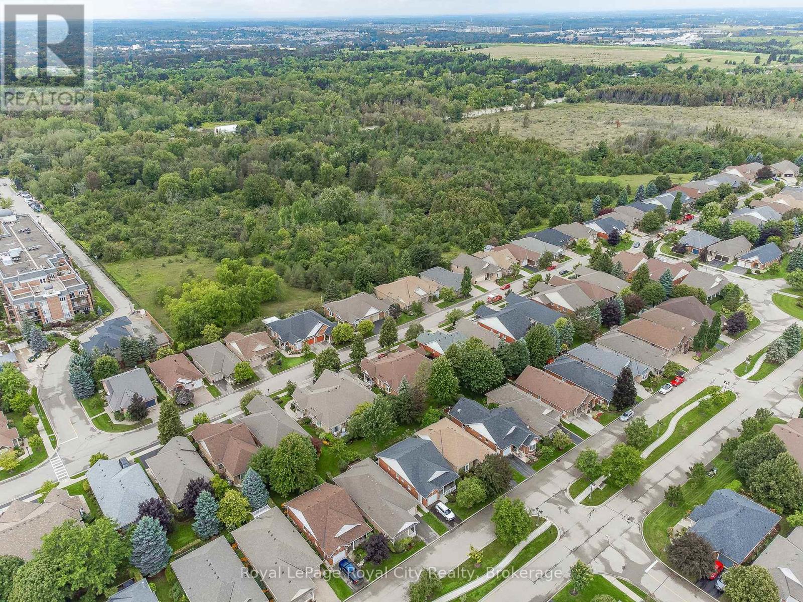 24 Beechlawn Boulevard, Guelph, Ontario  N1G 4X7 - Photo 34 - X12380463