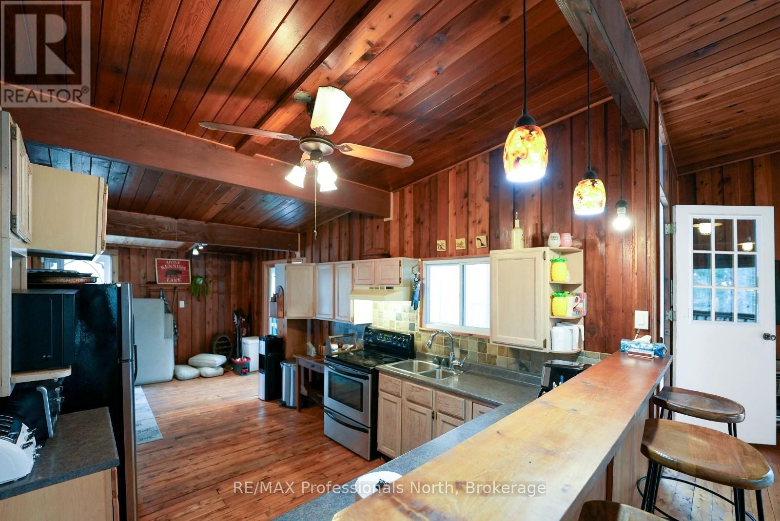 2787 Watts Road, Dysart Et Al, Ontario  K0M 1S0 - Photo 8 - X12380546
