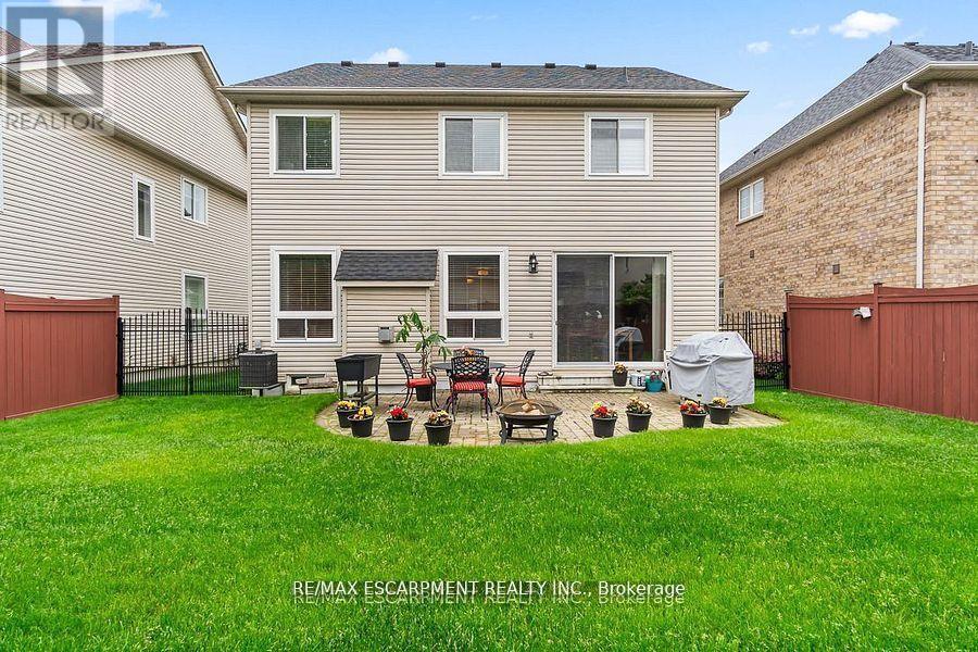 7107 Appletree Lane, Mississauga, Ontario  L5W 1W5 - Photo 40 - W12380161