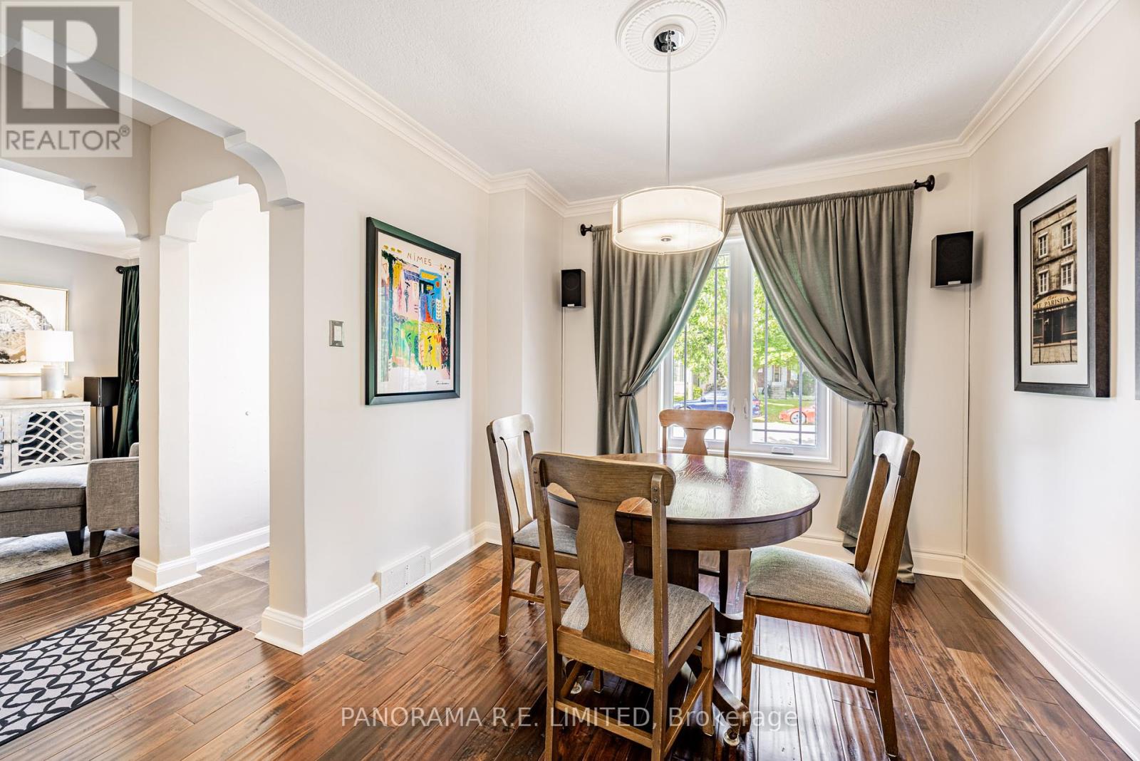 17 Dorlen Avenue, Toronto, Ontario  M9B 5A8 - Photo 7 - W12380175